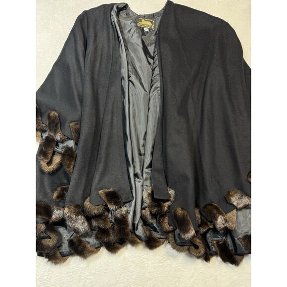 Donna Salyers Fabulous Furs OS Jet Black Cape W/Leopard Fur Accents Made In USA - Picture 5 of 8